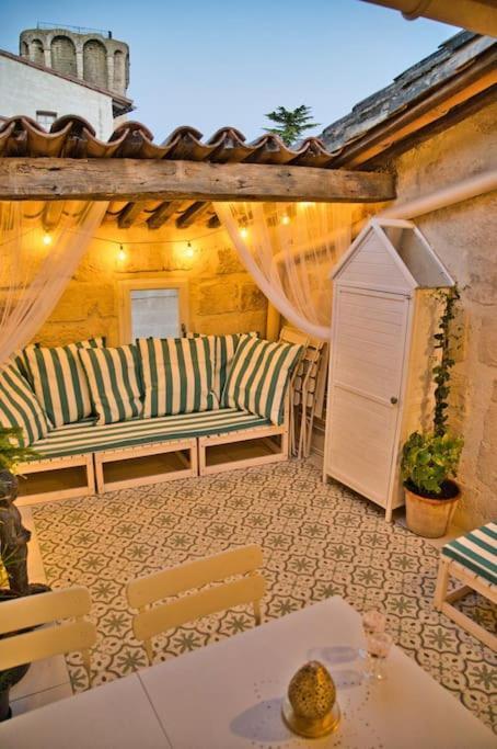 Appartement-Terrasse Centre Historique Uzès Εξωτερικό φωτογραφία