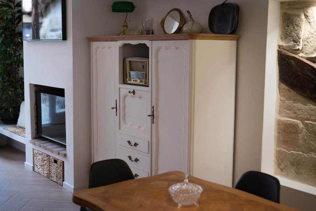 Appartement-Terrasse Centre Historique Uzès Εξωτερικό φωτογραφία