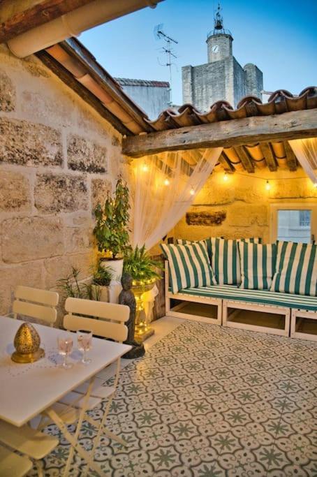 Appartement-Terrasse Centre Historique Uzès Εξωτερικό φωτογραφία